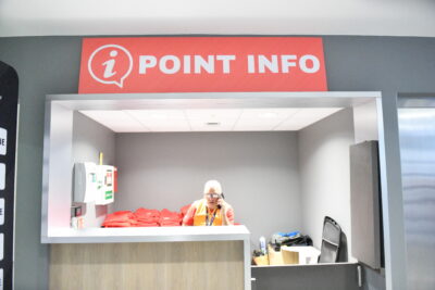 Agrandir l'image 9 sur 33, fenêtre modale