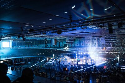 Agrandir l'image 2 sur 42, fenêtre modale